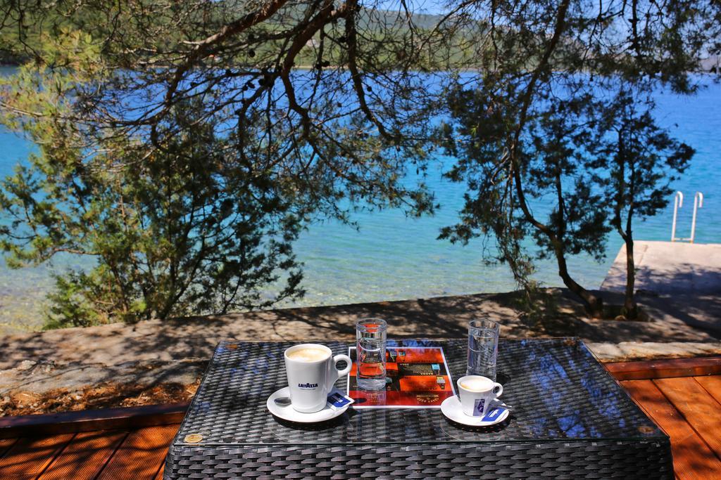 Hotel Luka 2*